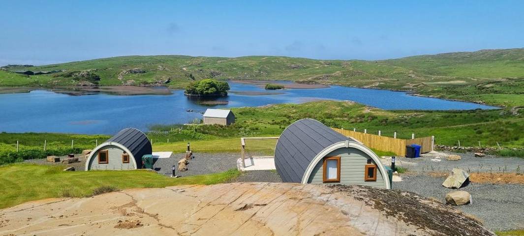 Glamping for 4 people, with Balcony and Terrace as well as Garden and View in County Antrim