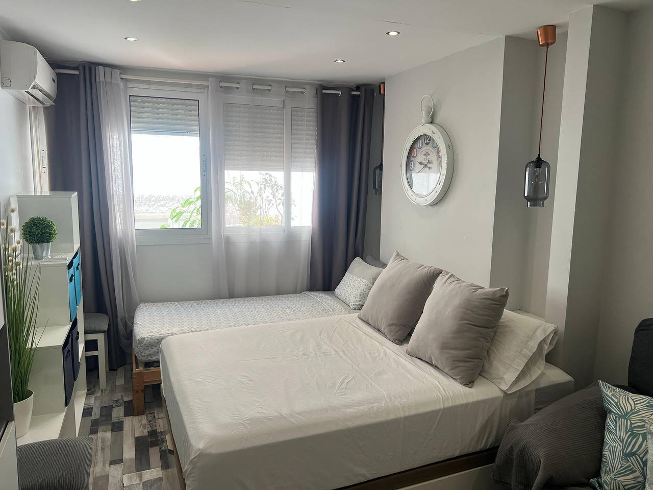 Entire apartment, Apartment in Torremolinos 300 m from beach in Montemar Torremolinos, Torremolinos