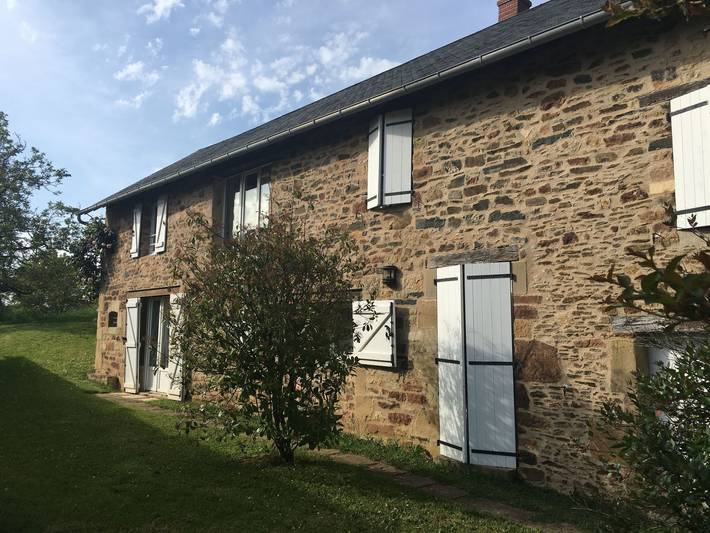 Location de vacances pour 6 personnes, avec jardin à Beynat - 3