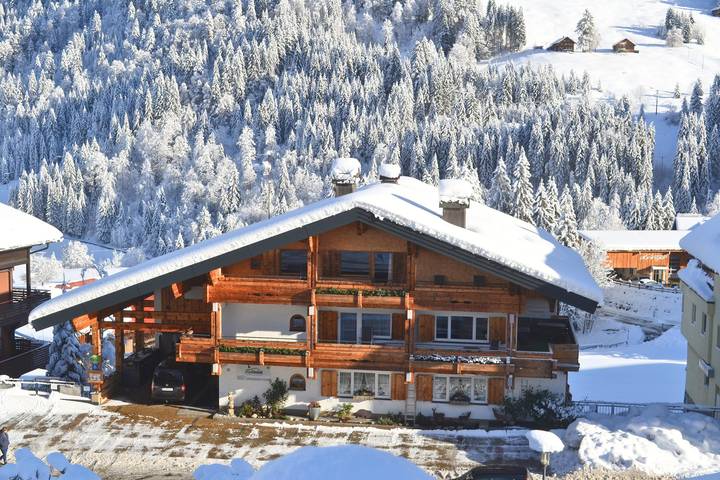 Ferienwohnung für 6 Personen, mit Balkon und Sauna im Kleinwalsertal - 3