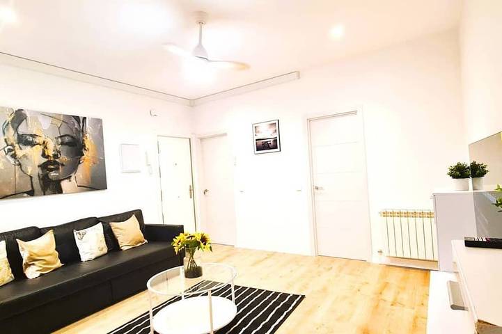 Holiday apartment for 8 people, with balcony - 1