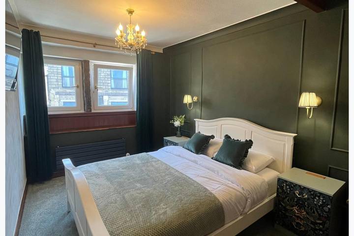 Cottage for 2 people, with terrace, with pets in Haworth