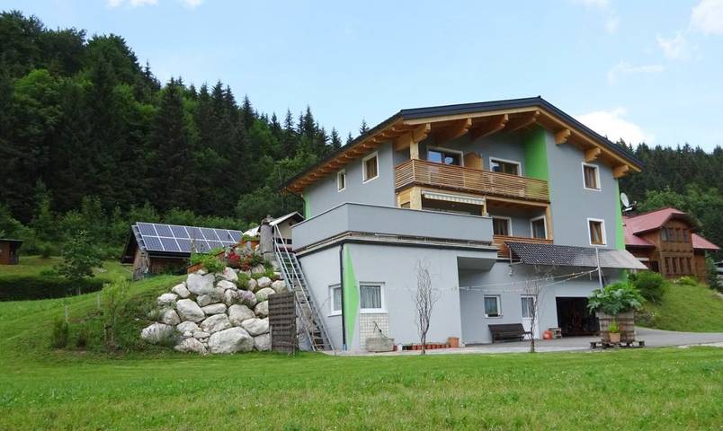 Ferienwohnung für 6 Personen, mit Ausblick und Garten