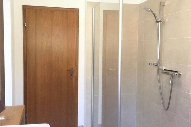 Doppelzimmer Zimmer 6 - Gästehaus Am Rebenhang in Mehring, Moseleifel