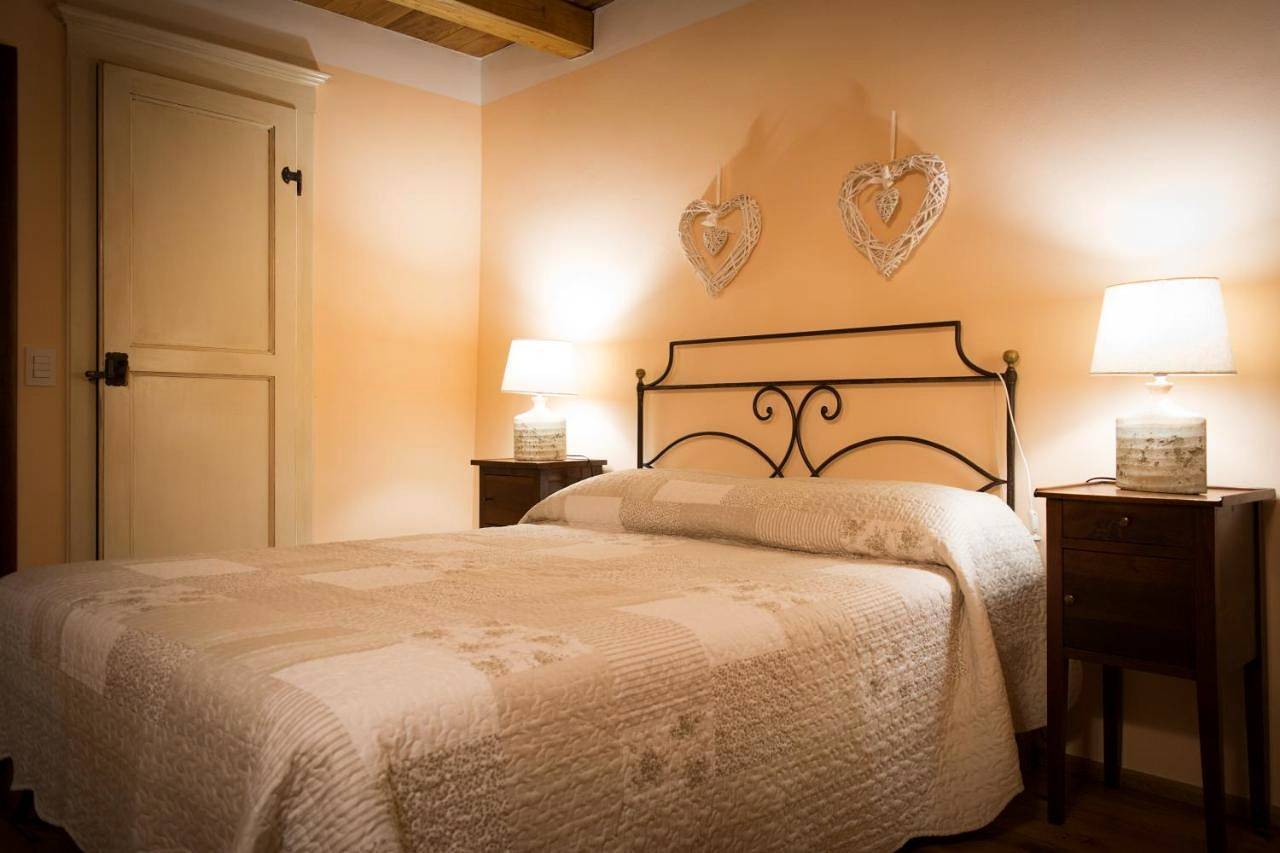 Double Room with Private Bathroom in Pitigliano, Province de Grosseto