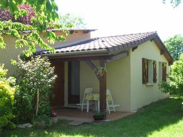 Gîte pour 2 personnes, avec terrasse et jardin à Payrac