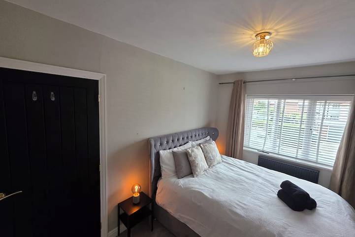 Stunning property with summer house in Walsall, Région de Birmingham