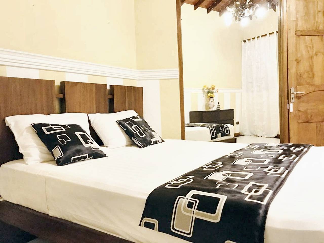 Welcoming House in Negombo with Enclosed Garden in Negombo, Western Province