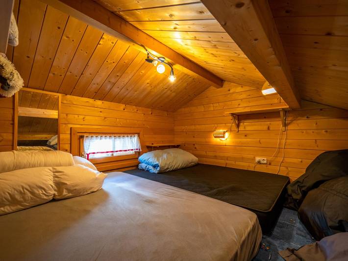 Gezellige berghut met mooi uitzicht en terras in Tux Alps, Hippach
