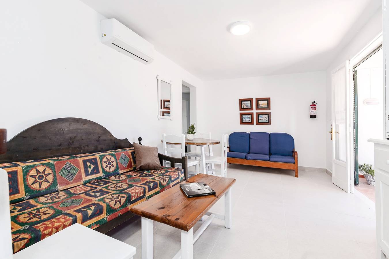 Ganze Wohnung, Ferienhaus 'Casa Joana' mit privater Terrasse, privatem Garten und Wlan in Cap d'Artrutx, Ciutadella