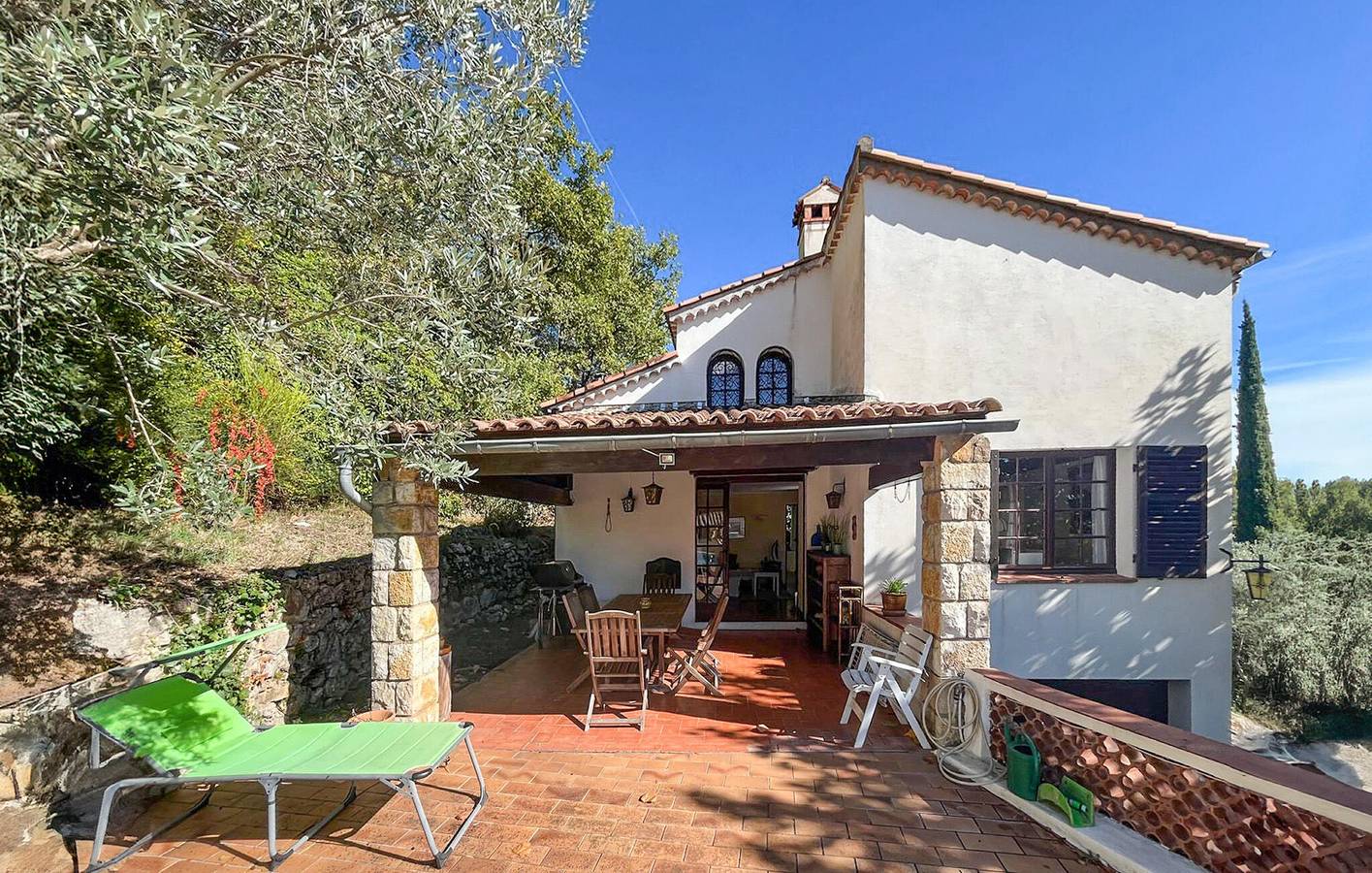 Acogedor apartamento con piscina y aparcamiento, cerca de Seillans in Seillans, Region de Draguignan