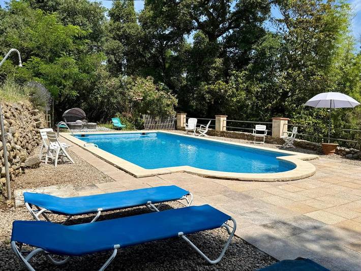 Appartement de vacances pour 2 personnes, avec piscine ainsi que vue et jardin