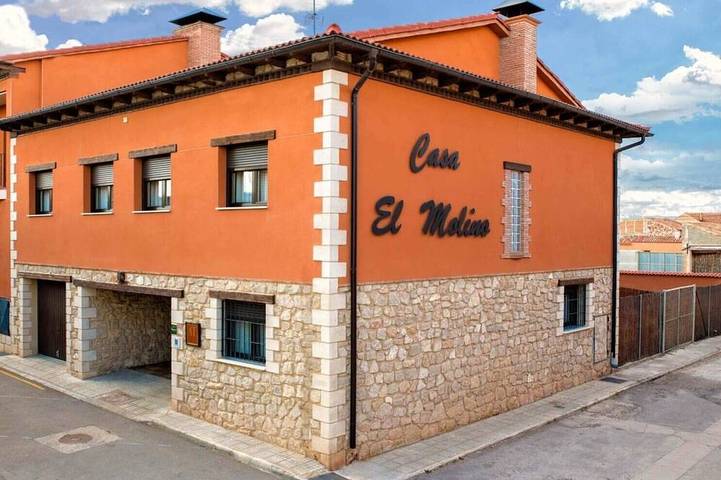Vakantiewoning voor 13 personen, met terras en tuin in Santa Eulalia