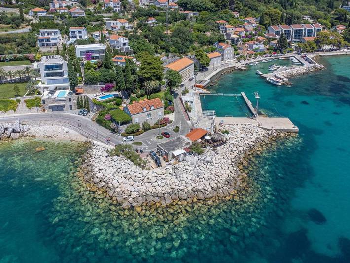 Villa pour 8 personnes, avec vue ainsi que piscine et jardin, animaux acceptés à Mlini - 3