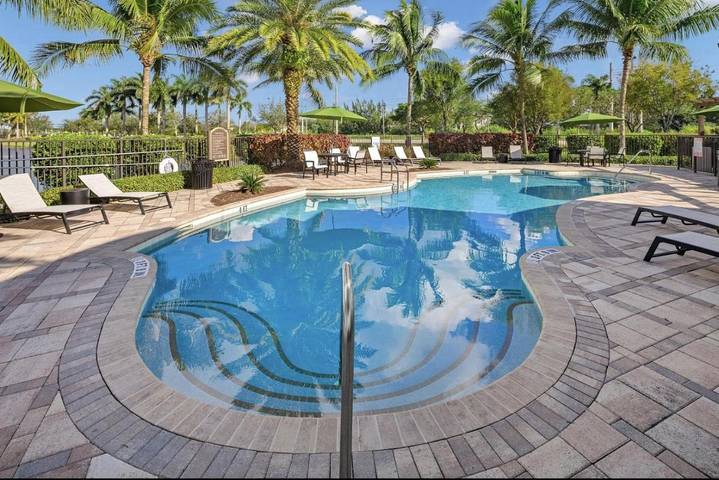 Appartement de vacances pour 2 personnes, avec piscine, animaux acceptés