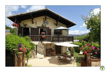 Gîte pour 6 personnes, avec terrasse et jardin, animaux acceptés à Poyols