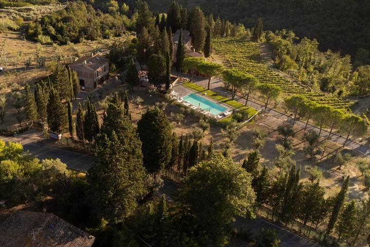 Appartamento per 4 persone, con Balcone e Terrazza nonché Giardino e Piscina a Montelupo Fiorentino