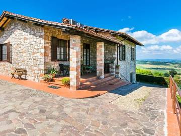 Villa for 6 People in Castel San Gimignano, Siena Province, Photo 4