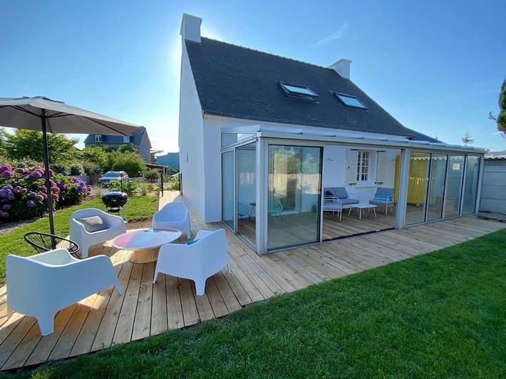 Ferienhaus für 6 Personen, mit Whirlpool und Terrasse sowie Garten und Pool