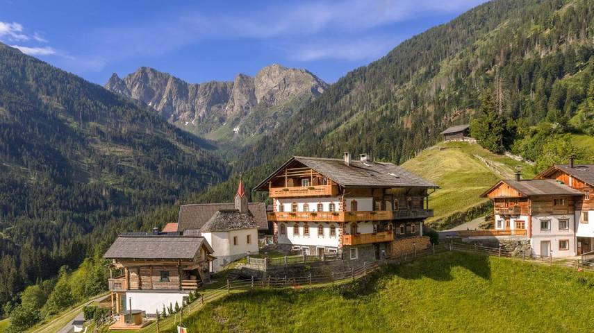 Ferienhaus für 6 Personen, mit Balkon und Terrasse sowie Garten und Sauna in Lesachtal
