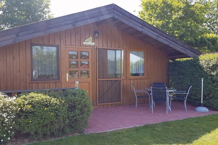 Ferienhaus für 4 Personen, mit Garten und Pool in Vellahn