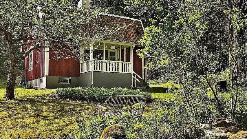 Hus för 4 Personer, med bastu i Vättern