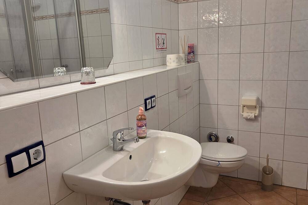 Ganze Wohnung, Ankommen und wohlfühlen! Willkommen in unserer Fewo - klein, aber fein. in Gelnhausen, Main-Kinzig-Kreis