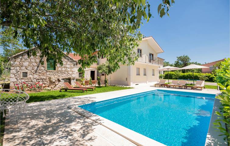 Mediterrane Oase mit Pool und WiFi in Makarska Riviera