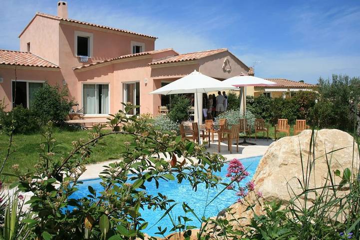 Ferienhaus für 8 Personen, mit Terrasse und Garten in Collias