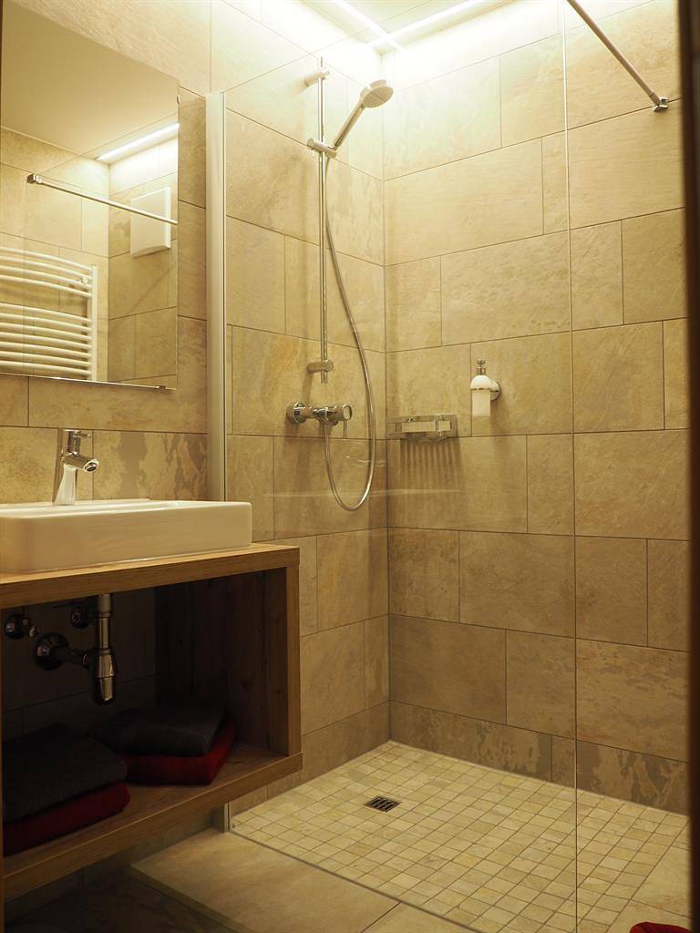 Geheel vakantieappartement, Appartement, douche, Wc, 1 slaapkamer in Warth, Bregenzerwoud