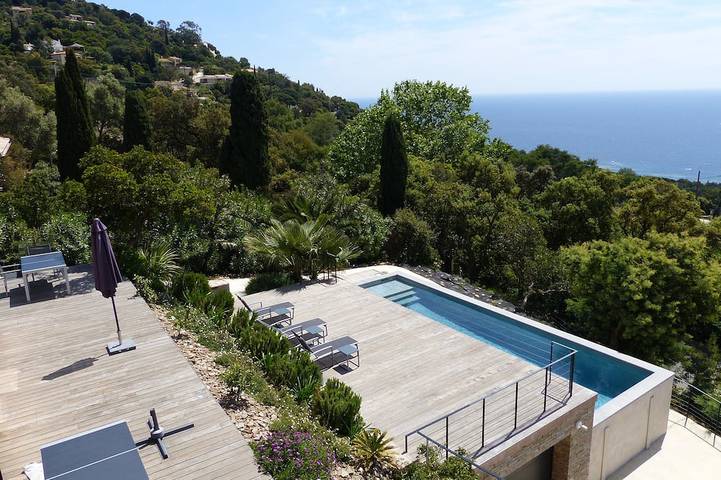 Villa for 12 people, with garden - 1