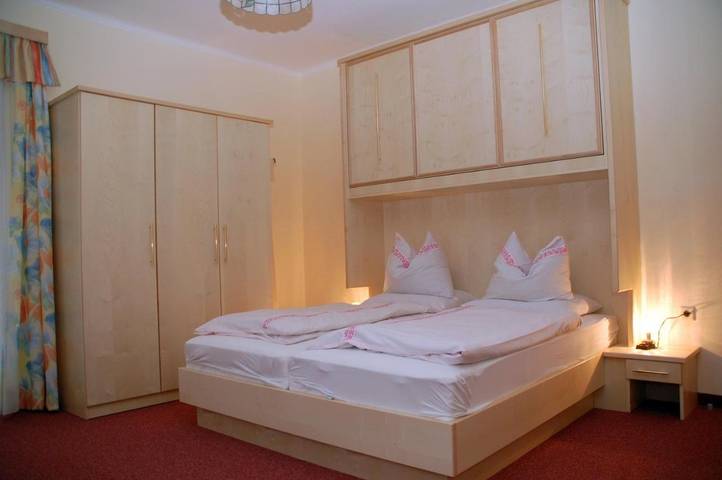 BnB für 4 Personen, mit Ausblick und Garten in Bad Gastein