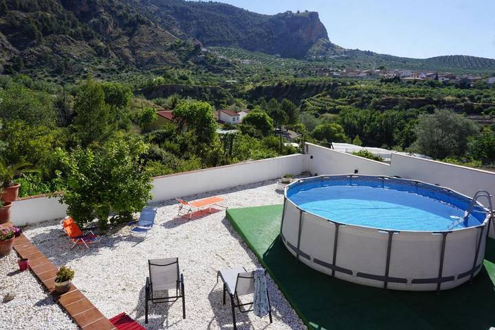 Casa rural para 13 personas, con Balcón y Terraza además de Jardín y Piscina en Moclín