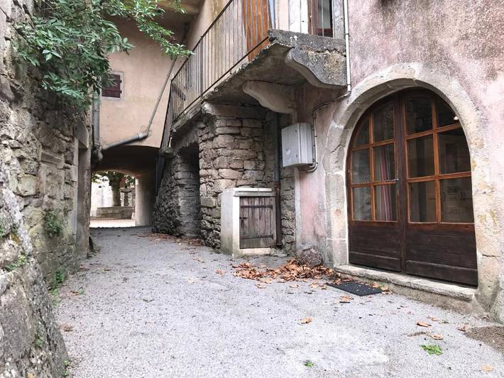 Location de vacances pour 6 personnes, avec balcon à Sainte-Eulalie-de-Cernon - 2
