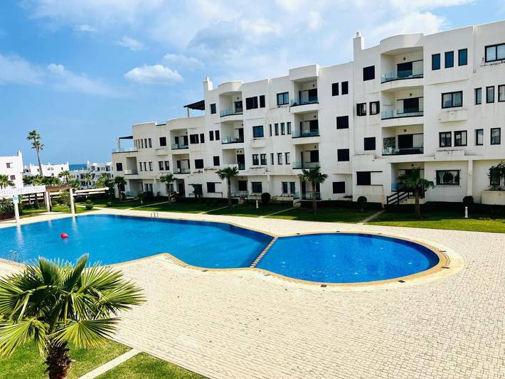 Appartement de vacances pour 5 personnes, avec piscine ainsi que balcon et vue