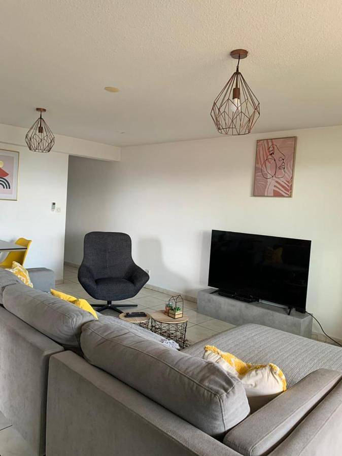 Gîte pour 6 personnes, avec balcon et vue à Koungou - 4