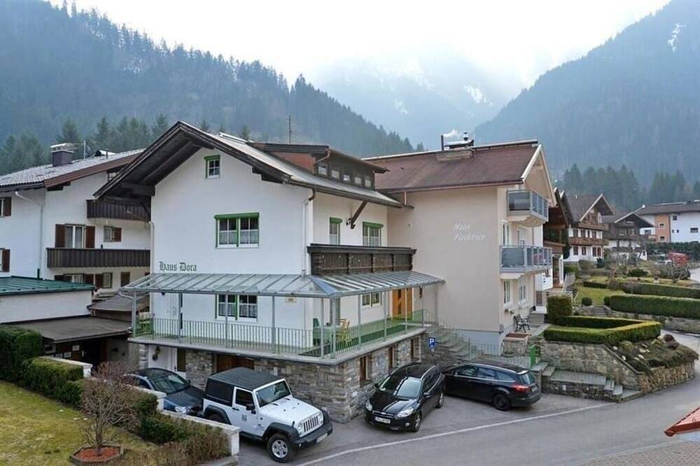 Apartment for 6 People in Mayrhofen, Ziller valley alps