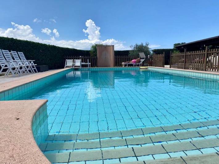 Casa vacanza per 6 persone, con Terrazza e Giardino nonché Piscina e Panorama a Casteldaccia