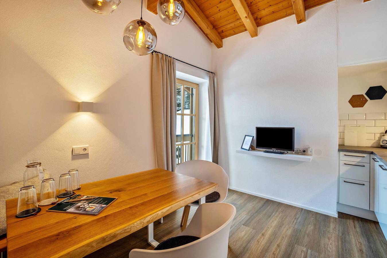 Ganze Wohnung, Ferienwohnung "Mountain Residence Kasern Nr 4" mit Bergblick, Balkon & Wlan in Kasern (Prettau), Prettau