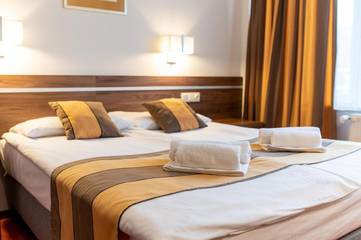 Hôtel pour 4 personnes, avec sauna ainsi que jacuzzi et terrasse à Tatabánya