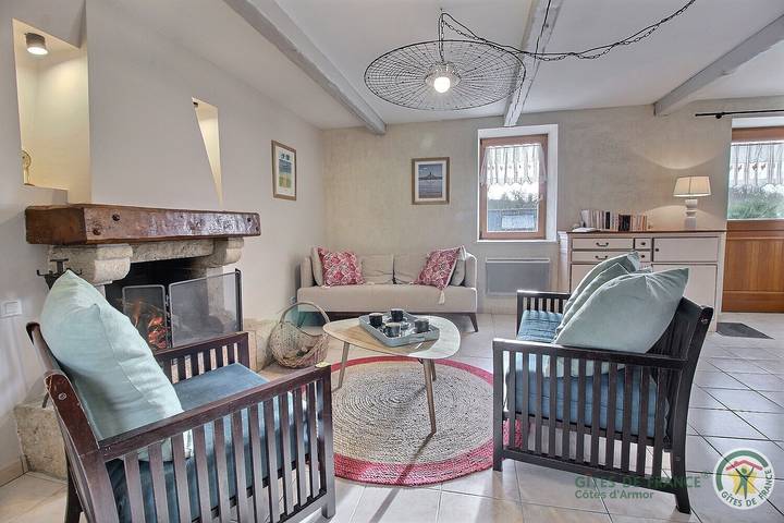 Gîte pour 6 personnes, avec Terrasse et Jardin