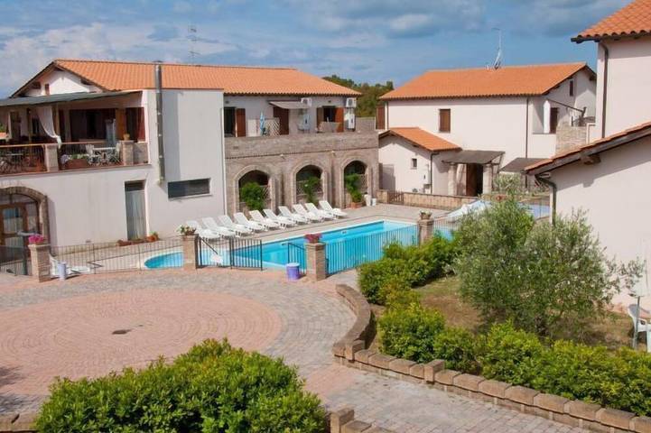 Ferienwohnung für 6 Personen, mit Terrasse und Pool