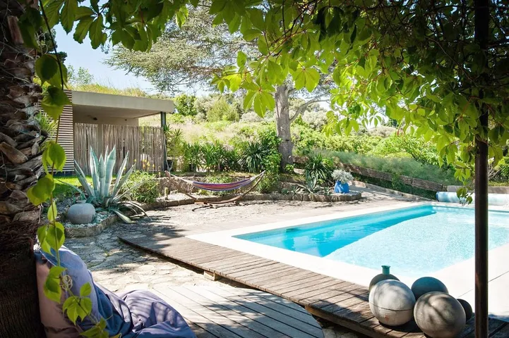 Alojamiento y desayuno para 2 personas, con jardín además de piscina y vistas - 1
