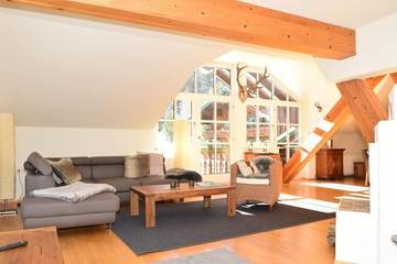 Chalet für 4 Personen, mit Balkon und Pool sowie Garten und Sauna in Filzmoos