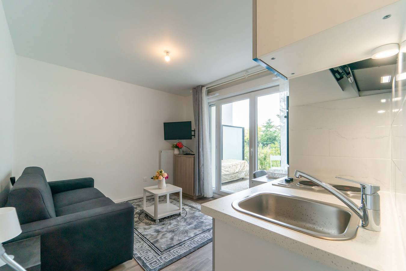 Entire apartment, Moulin à Vent A03 - Studio avec terrasse in Bondy, Seine-Saint-Denis