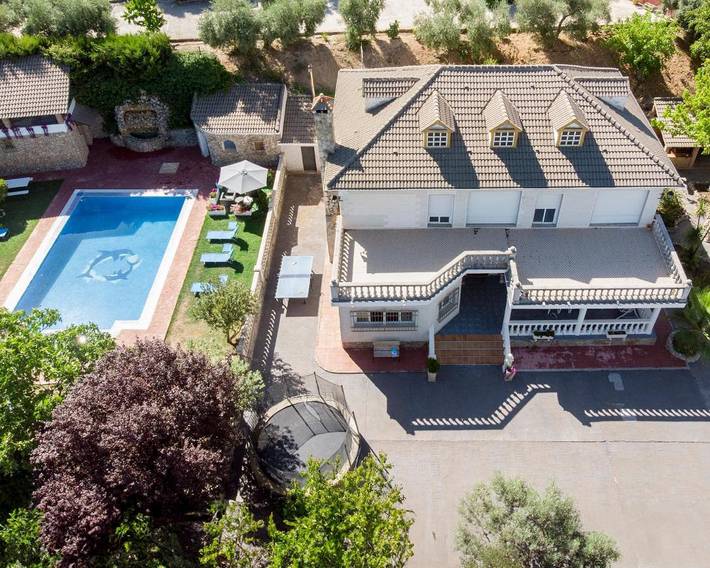 Casa rural para 8 personas, con Terraza y Jardín además de Piscina y Vistas en Valdepeñas de Jaén - 2