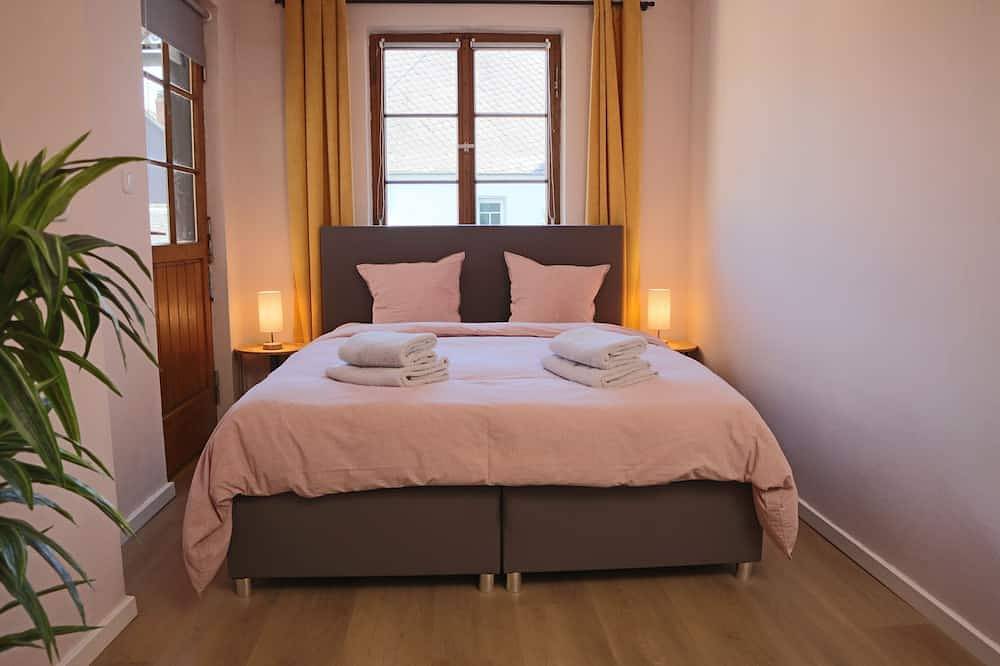 Ganze Wohnung, Modernes Appartement für 2-4 Gäste mit Balkon in Bruttig-Fankel, Cochem-Zell