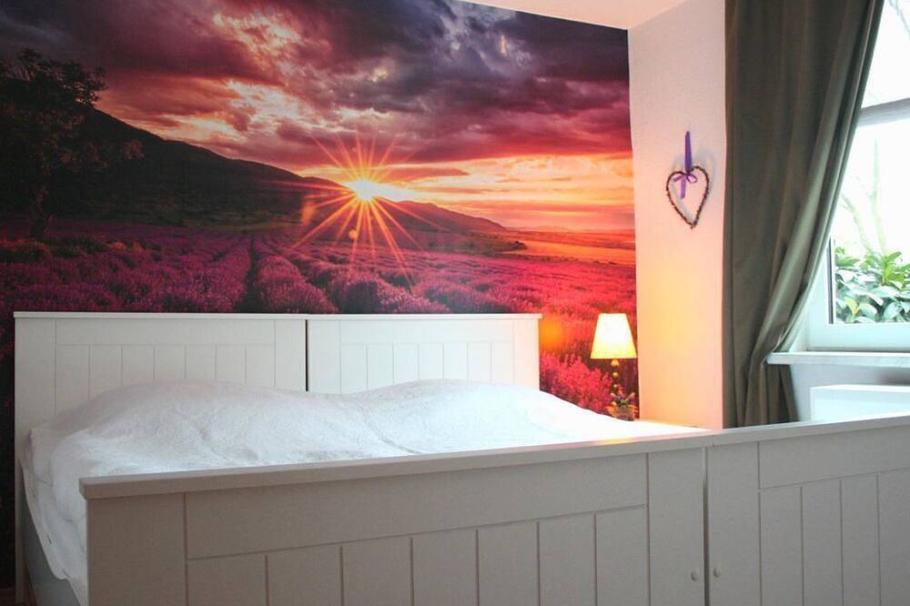 Ganze Wohnung, Ferienwohnung \"Löwenzahn\" - Ferienwohnung, Eg, 2 Schlafzimmer in Bäk, Naturpark Lauenburgische Seen