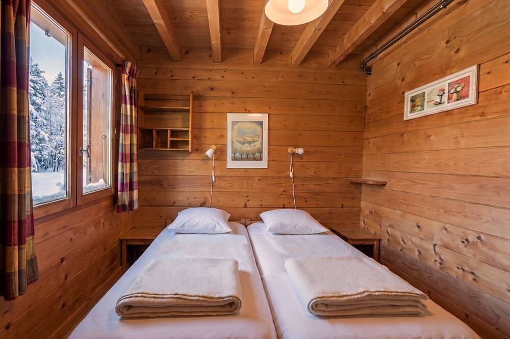 Casa-Les Heureux, magnifique chalet à Risoul 1850 in Station de Risoul, Risoul