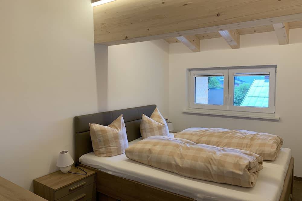 Geheel appartement, Ferienwohnungen Riezler 05 in Hirschegg Kleinwalsertal, Mittelberg